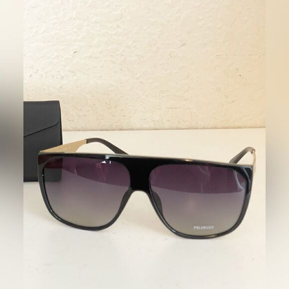 QUAY NO CURFEW POLARIZED black smoke oversized shield Sunglasses. NWT - Picture 10 of 11